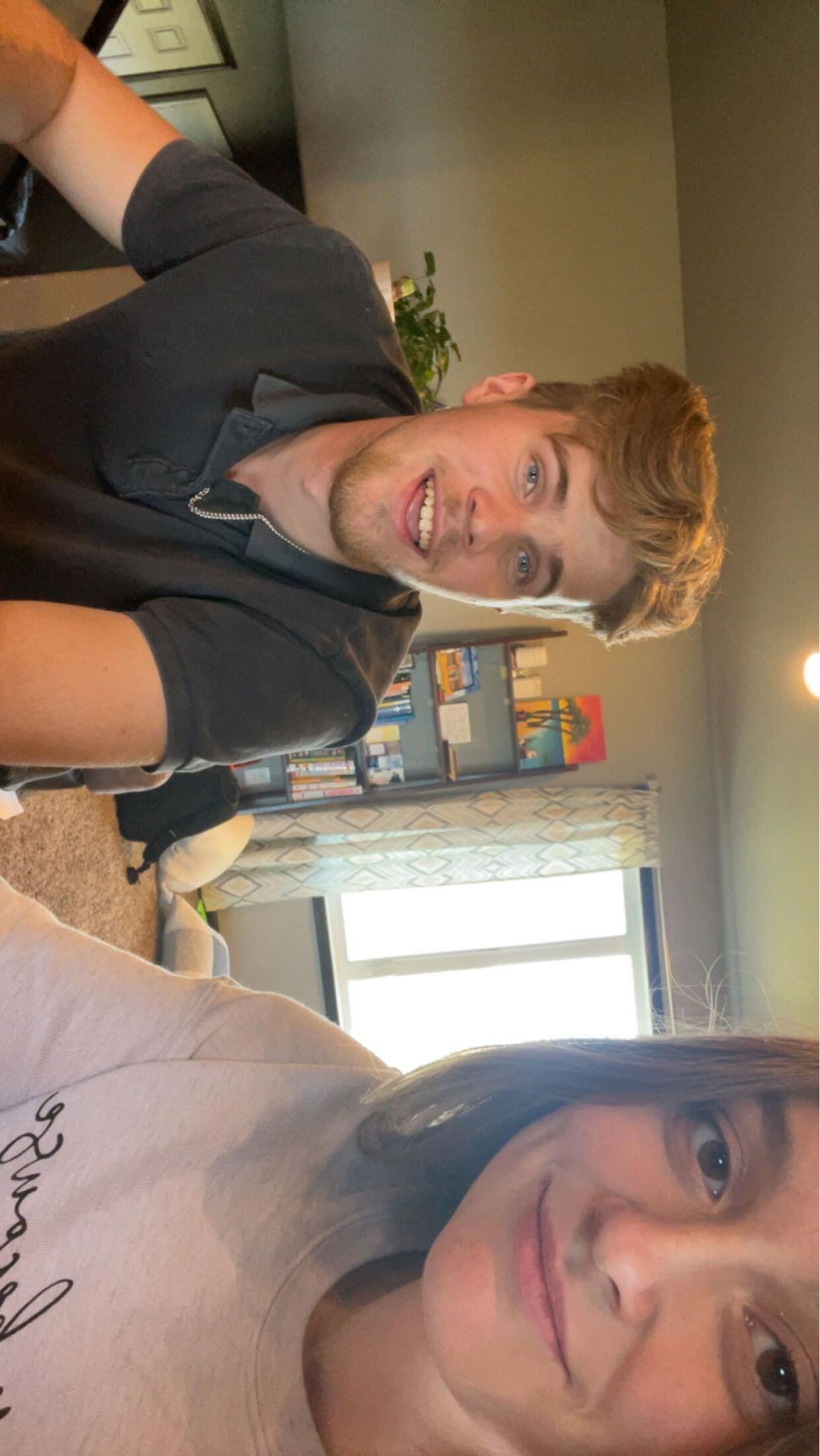 First trip to Bismark, ND and Noah's first time meeting Jonathan and Jocelyn (and the kids). 
A fun filled weekend of getting to know each other, activities with the family and a church service, as well. 