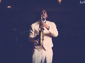 Eric Giles - SalvationSax - Saxophonist - Atlanta, GA - Hero Gallery 4