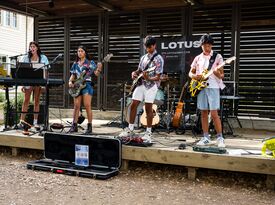 Lotus | Houston’s High-Energy Rock/Pop Cover Band - Rock Band - Houston, TX - Hero Gallery 4