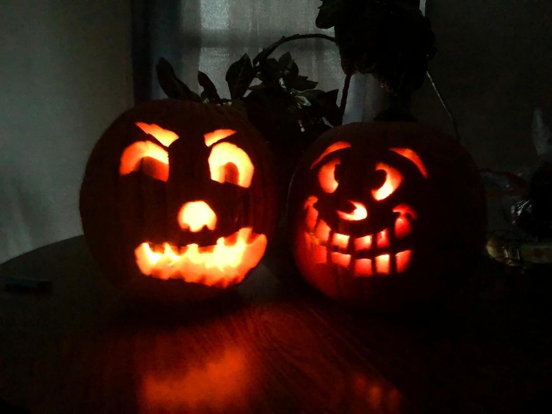 Feeling festive we carved up some seasonal vegetables. 