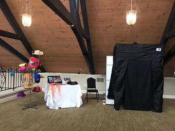 Your DJ Service and Photo Booth - Photo Booth - Minerva, OH - Hero Main