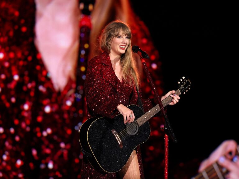 13 Taylor Swift Christmas Songs to Add to Your Holiday Playlist