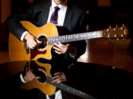 Aaron Goldfarb Guitar - Acoustic Guitarist - Austin, TX - Hero Gallery 1