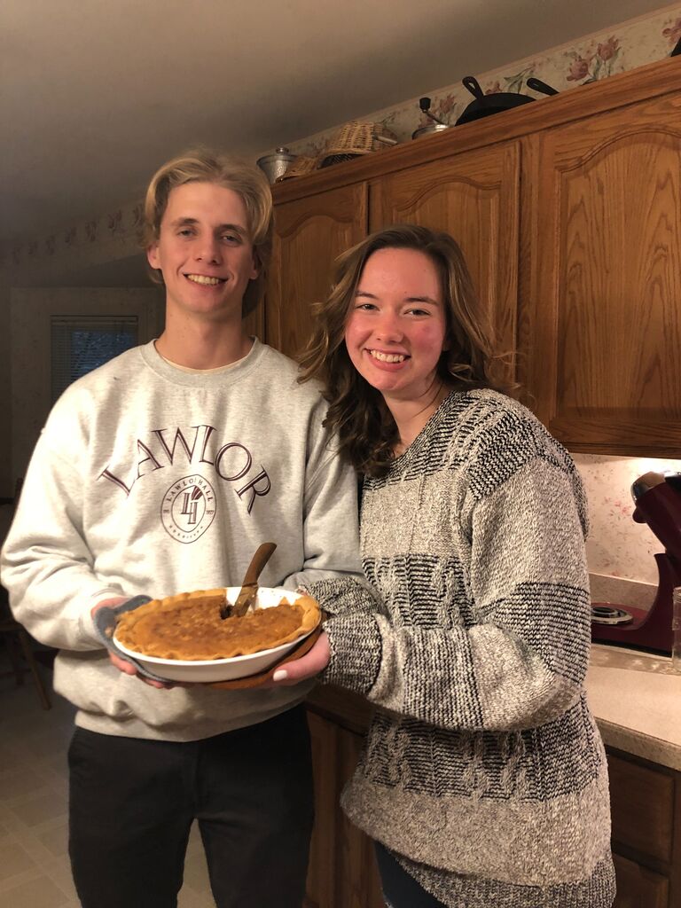 Erica visited Matthew's home in St. Louis for the first time. She learned how to bake Tollhouse pie (and learned how good it is). 