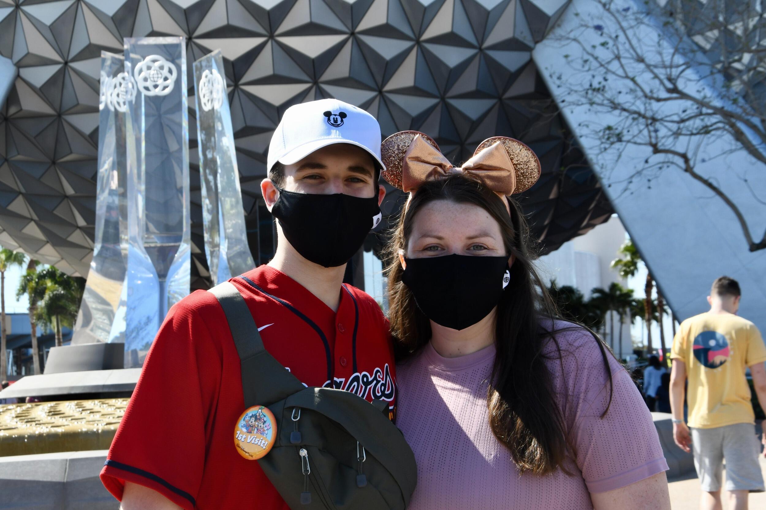 Tyler proposed to Sandra at Disney World! Not only is it the most magical place on earth, but it was also the most magical moment for both of them! 