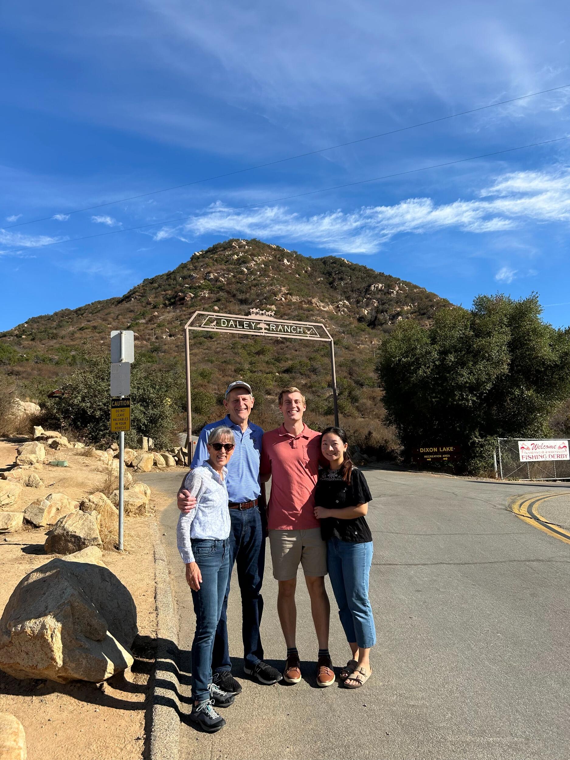 Jacob's parents were eager to visit seminaries with us, and we had lots of fun with them!!! Here was a hike we took just hours before flying back to Chicago. 
