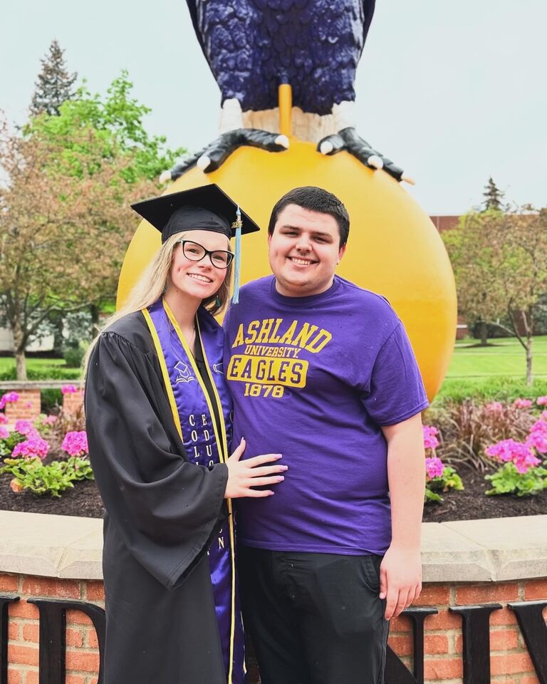 After the four years of distance and hard work, Hannah received her diploma, and the wedding planning could start!