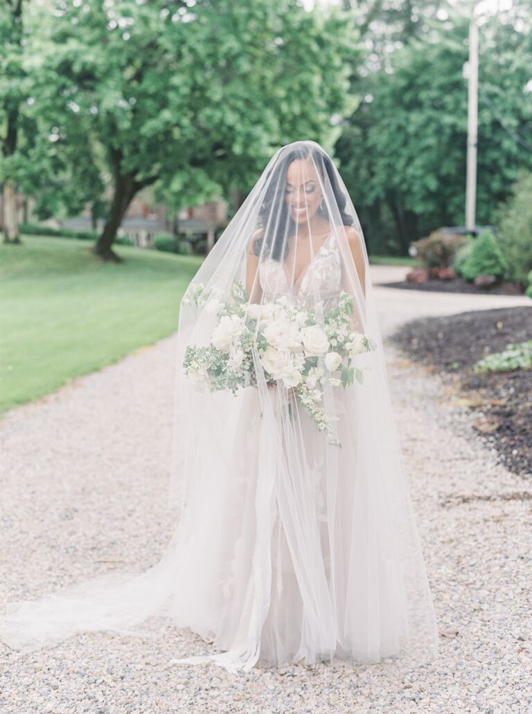 30 Wedding Veils Styles For A Variety Of Tastes 