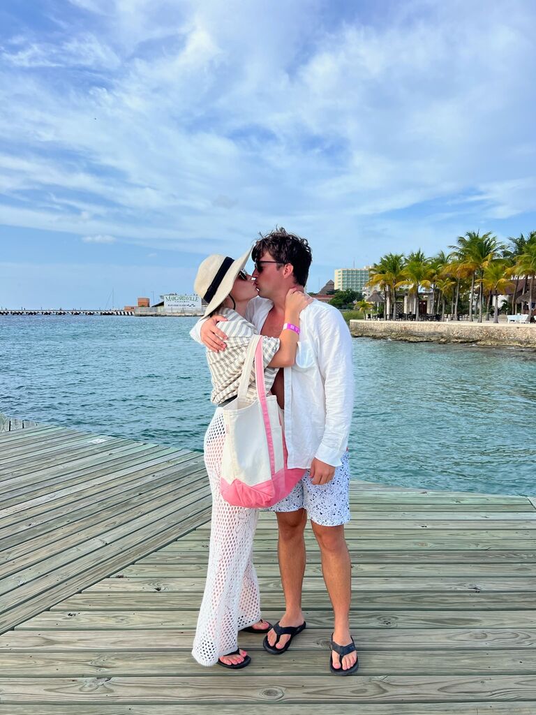We celebrate my siblings graduation with a week long cruise!