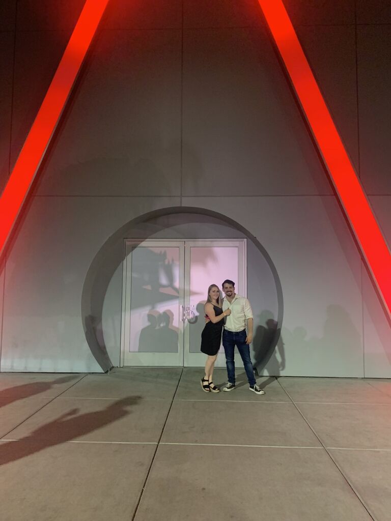 Joining friends, we decided to take a weekend trip to Las Vegas. 