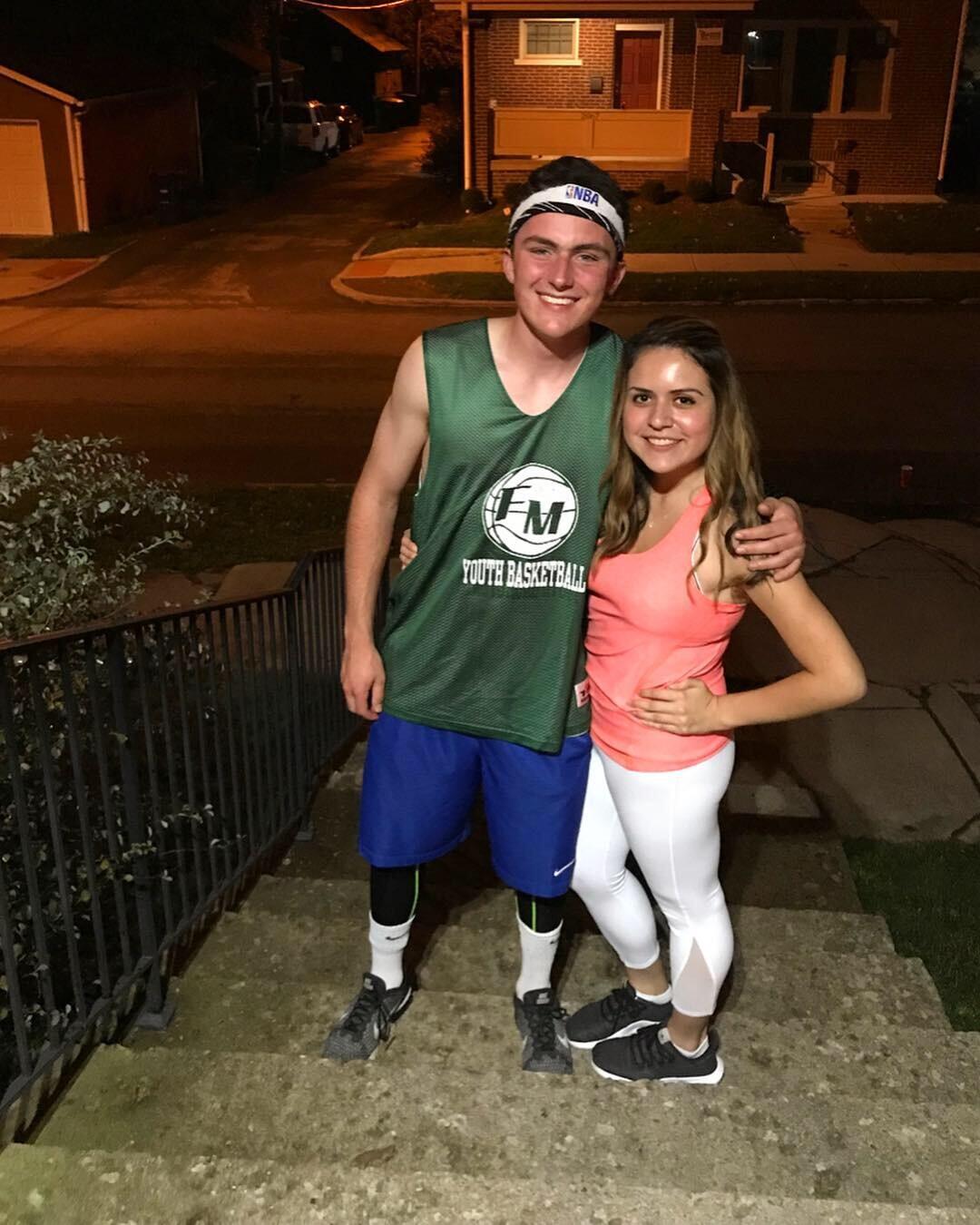 "Gym bros and yoga pros" grab a date