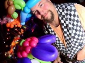 Terry Kelley - Balloon Twister - Louisville, KY - Hero Gallery 1