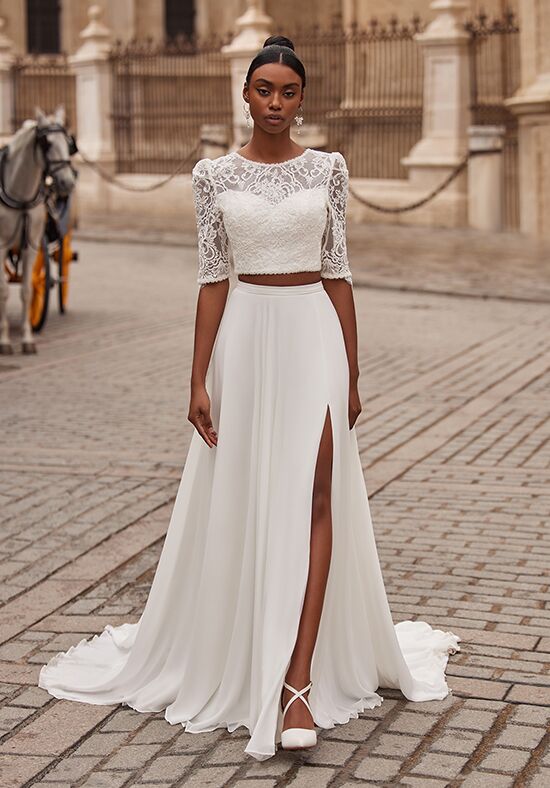 Wedding dresses shop beach 2019