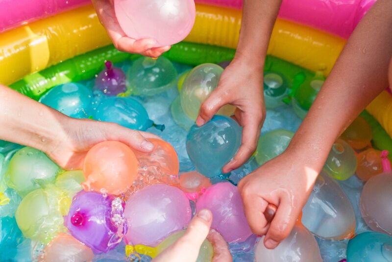 block party ideas - water balloon fights