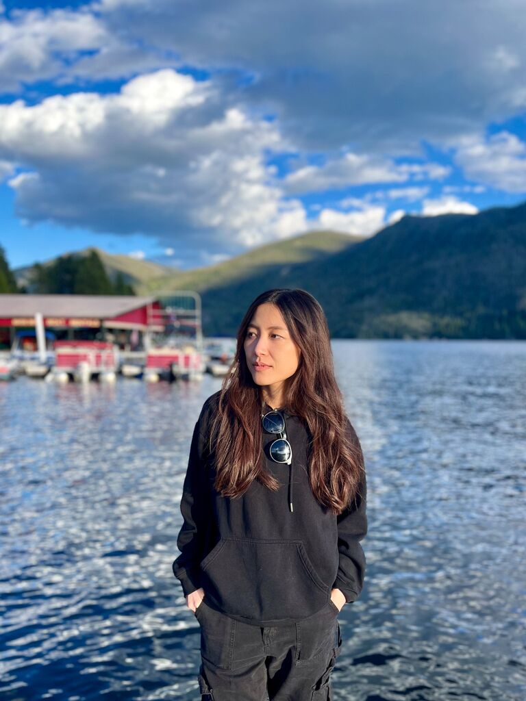 In addition, we have found a great mutual love of kayaking and hiking. Although we both enjoy trying new cuisine, seeing new cities and taking all the photos our phones will store, our favorite of all is the solitude of national parks and wild places... so long as they have indoor plumbing!
