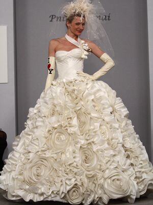 10 Most Daring Wedding Dresses