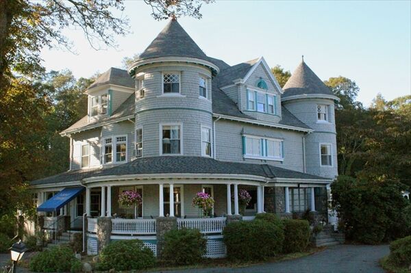 Castle Manor Inn - Gloucester, MA