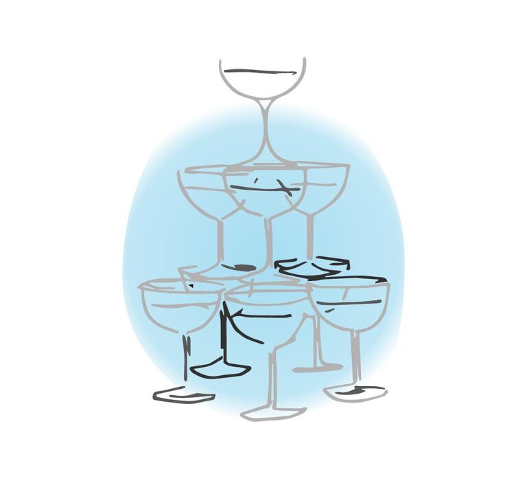 7:15pm. Champagne Tower | Evening Guests Arrive