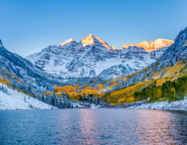 Snowy mountains and water in Aspen, Colorado
