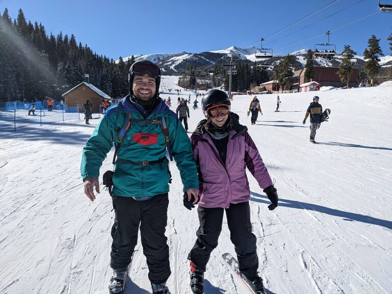 Travis teaches Zoe how to ski!
