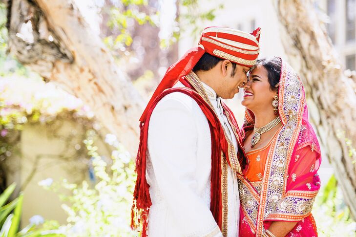 hindu groom outfit