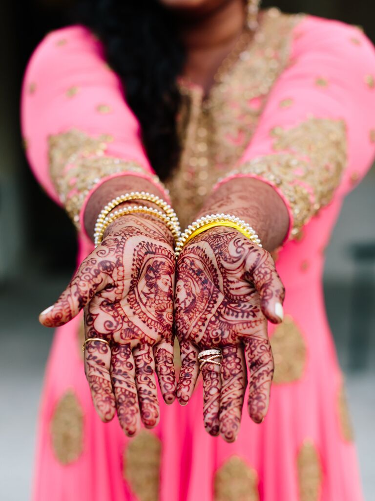 Complex wedding henna design by Cassidy Parker Smith Photography