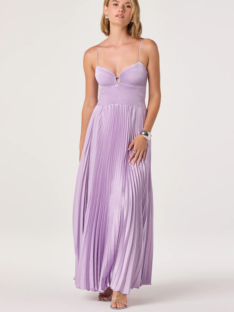 is a floor length dress appropriate for a wedding What Is Formal Attire for a Wedding? Here's What to Wear