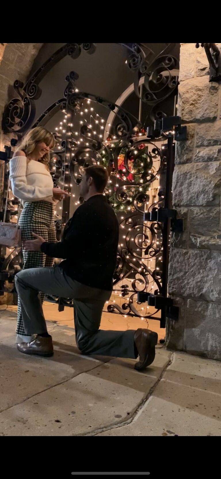 Drew takes Allie to the spot of their 1st date and proposes! 