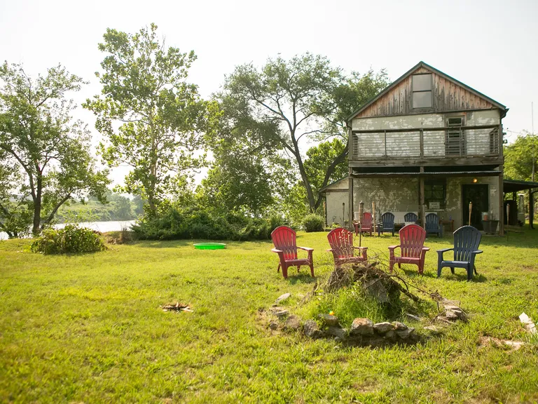 Rustic River small wedding venue in Nashville, Tennessee