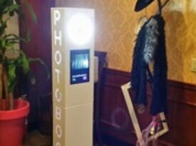 1FamilyPhotoBooth - Photo Booth - Allentown, PA - Hero Gallery 2