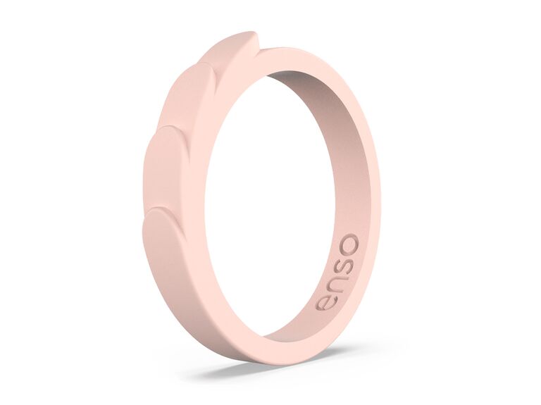 Light pink feather texture silicone wedding band