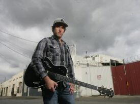 Ryan Hiller - Acoustic Guitarist - San Diego, CA - Hero Gallery 3