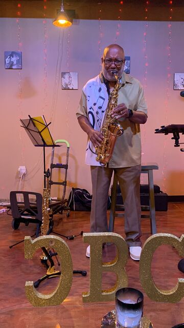 Kenneth Stone Mr Sax - Saxophonist - Kansas City, MO - Hero Main