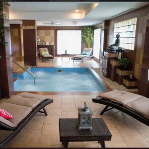 Gallery Photo 15