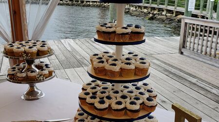 Mini pier dock Wedding Cake/Cupcake stand display for sale