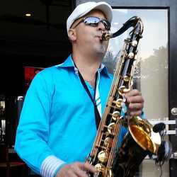 Saxophonist Ruben Daniel Gonzalez, profile image