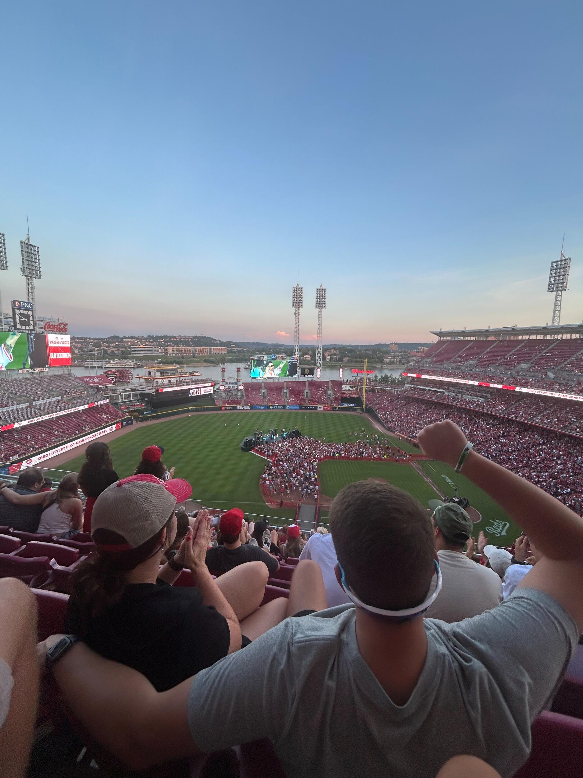 Our second summer in Cincinnati! We love exploring this beautiful city. One of the highlights of the summer was getting last minute Reds tickets and getting to see Old Dominion after the game! 