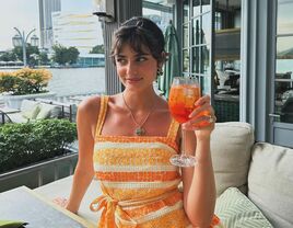 Taylor Hill honeymoon photo