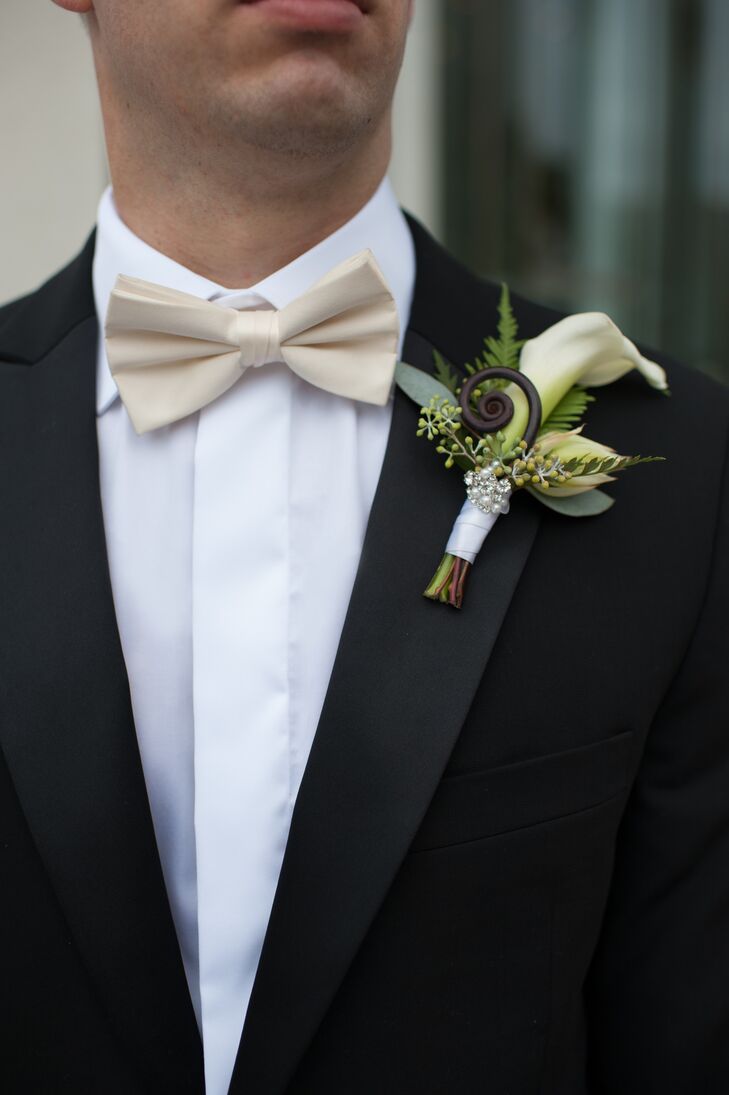 cream colored bow tie