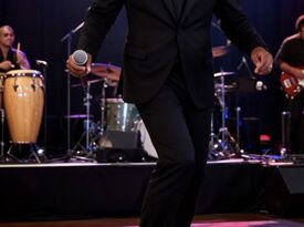 Dennis Matthews - Singing Pianist - Sicklerville, NJ - Hero Gallery 3