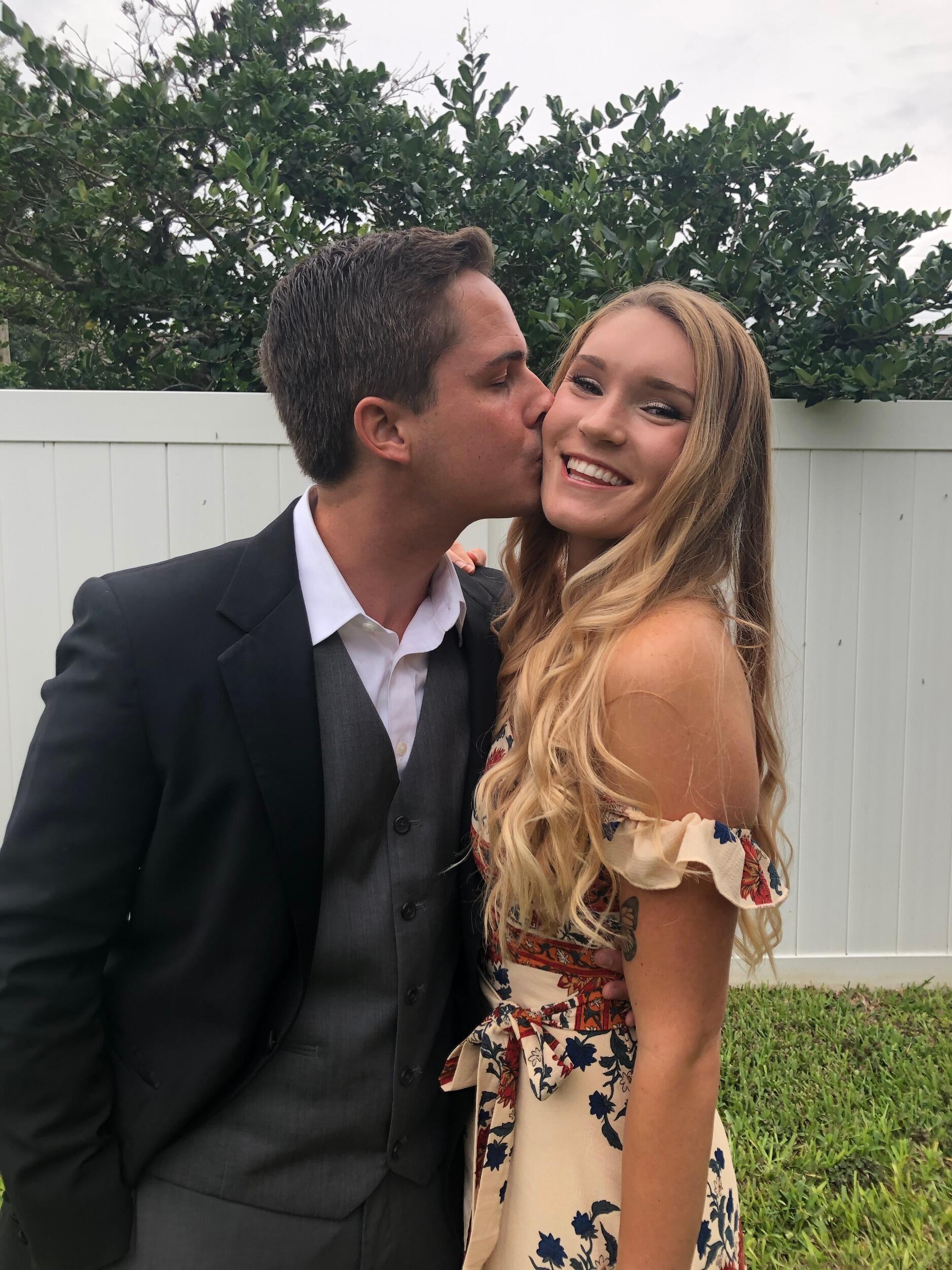 They made it through their first month! Woohoo! 
First OFFICIAL date! Fancy fancy! Scott picked her up and they had dinner at the Black Tulip in Cocoa Village. 