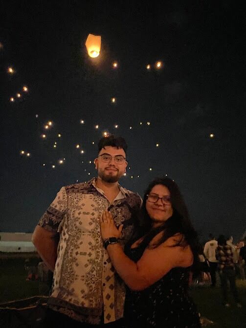 In 2023 he finally proposed! After waiting for what felt like an eternity, he took me to a lantern festival just like in my favorite movie, Tangled. When I least expected it, a life-changing question was finally asked. I couldn't be any happier to have said yes to forever with this incredible man. 
En el 2023 por fin me propuso matrimonio! Después de esperar lo que pareció una eternidad, me llevo a un festival de faroles como en mi película favorita, Enredados. Cuando menos lo esperaba finalmente me hicieron una pregunta que me cambio la vida. No podría estar mas feliz de haber dicho que si a un para siempre con este hombre increíble. 