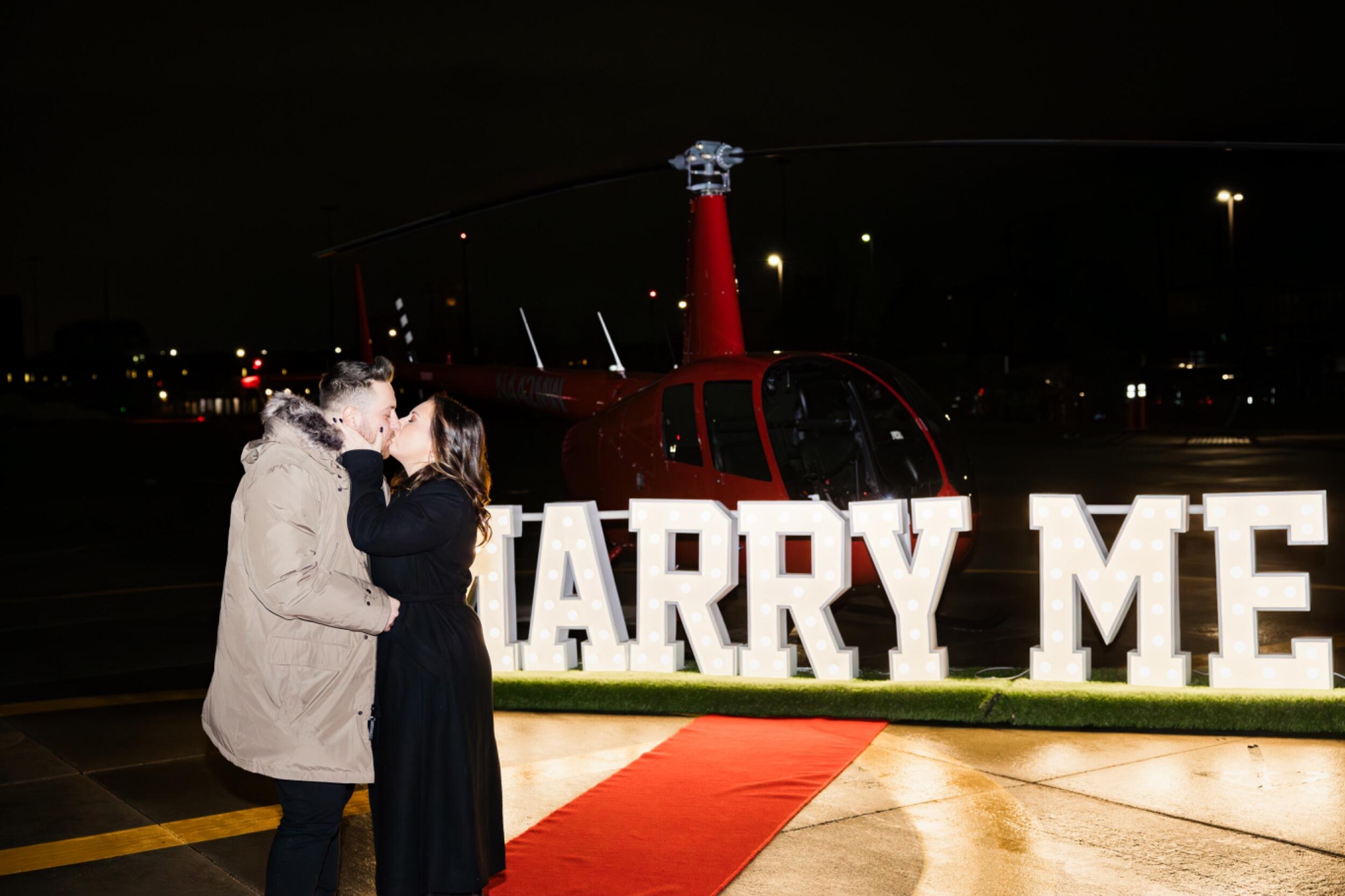 The moment we all have been waiting for! The easiest YES! This day holds a special place in Izabelle and Mathew's heart. When they say the world stops and everything goes blank, these two felt that moment with each other. 