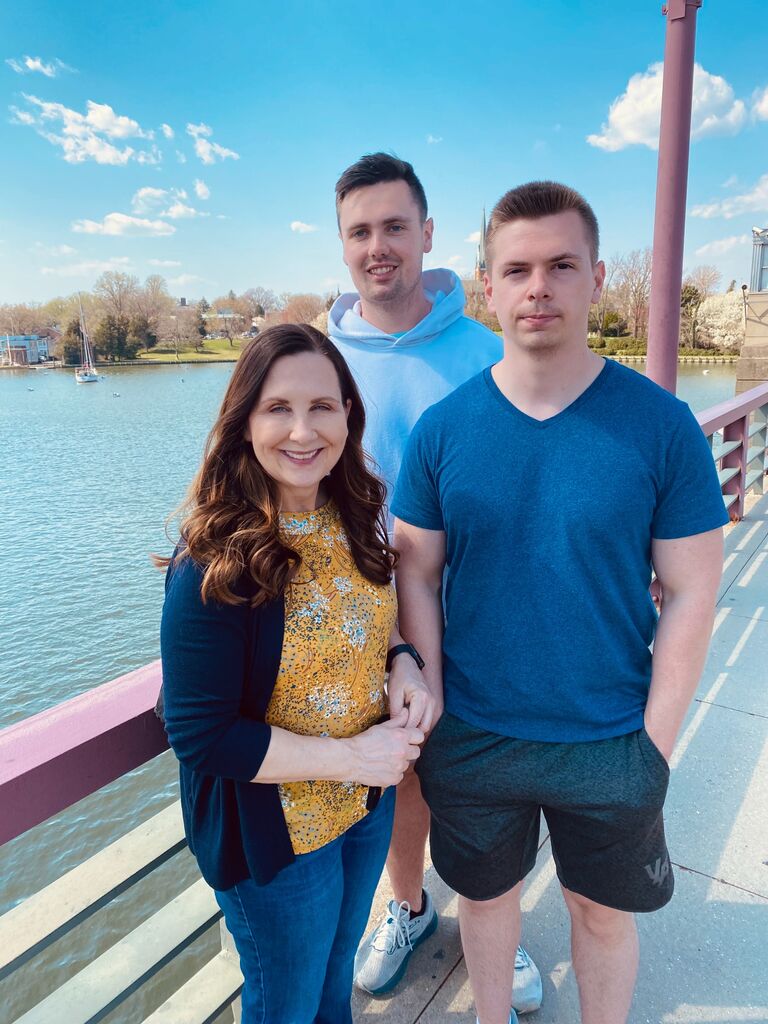 Bella meets Jared's family for the first time - Washington, DC