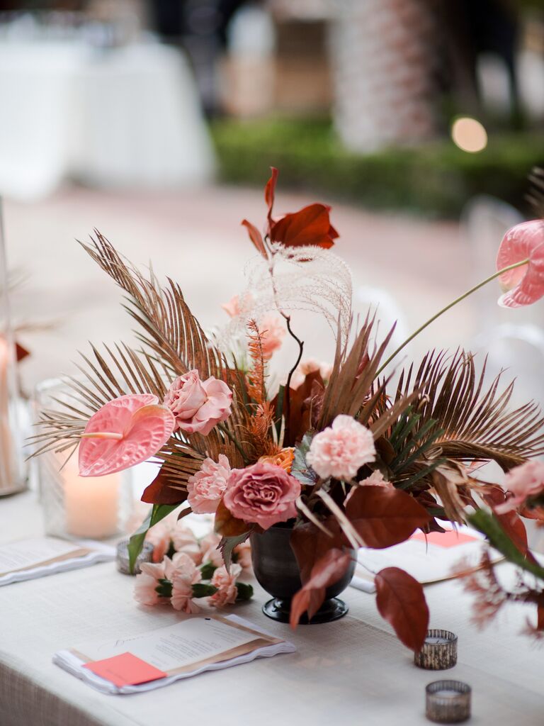 How to Choose Your Wedding Florist