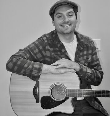 Beau Gilbert - Acoustic Guitarist - Boston, MA - Hero Main