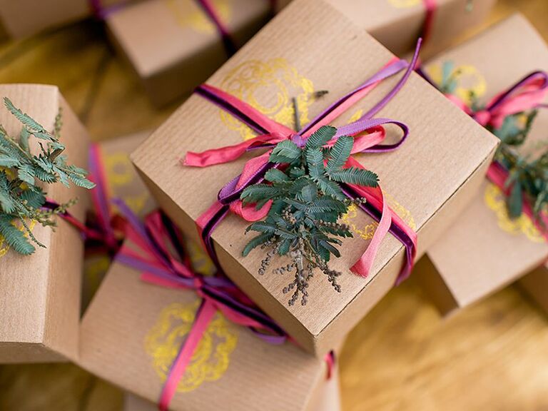 15 Rustic Wedding Favors Your Guests Will Love