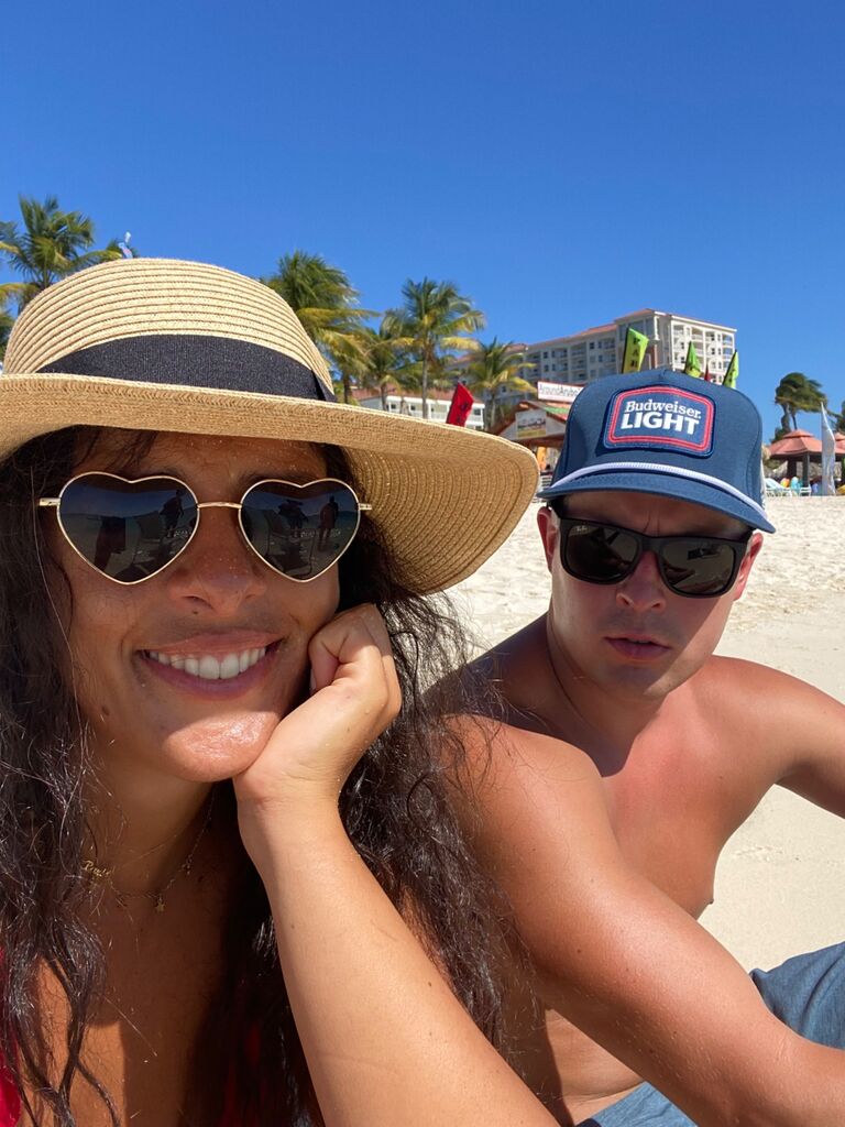 Our first date in Aruba and first picture together ever!

La nostra prima foto insieme ad Aruba!