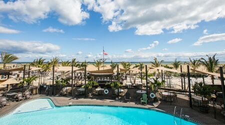 Amanda & Bryan at The Sea Shell Resort & Beach Club - New Jersey Bride