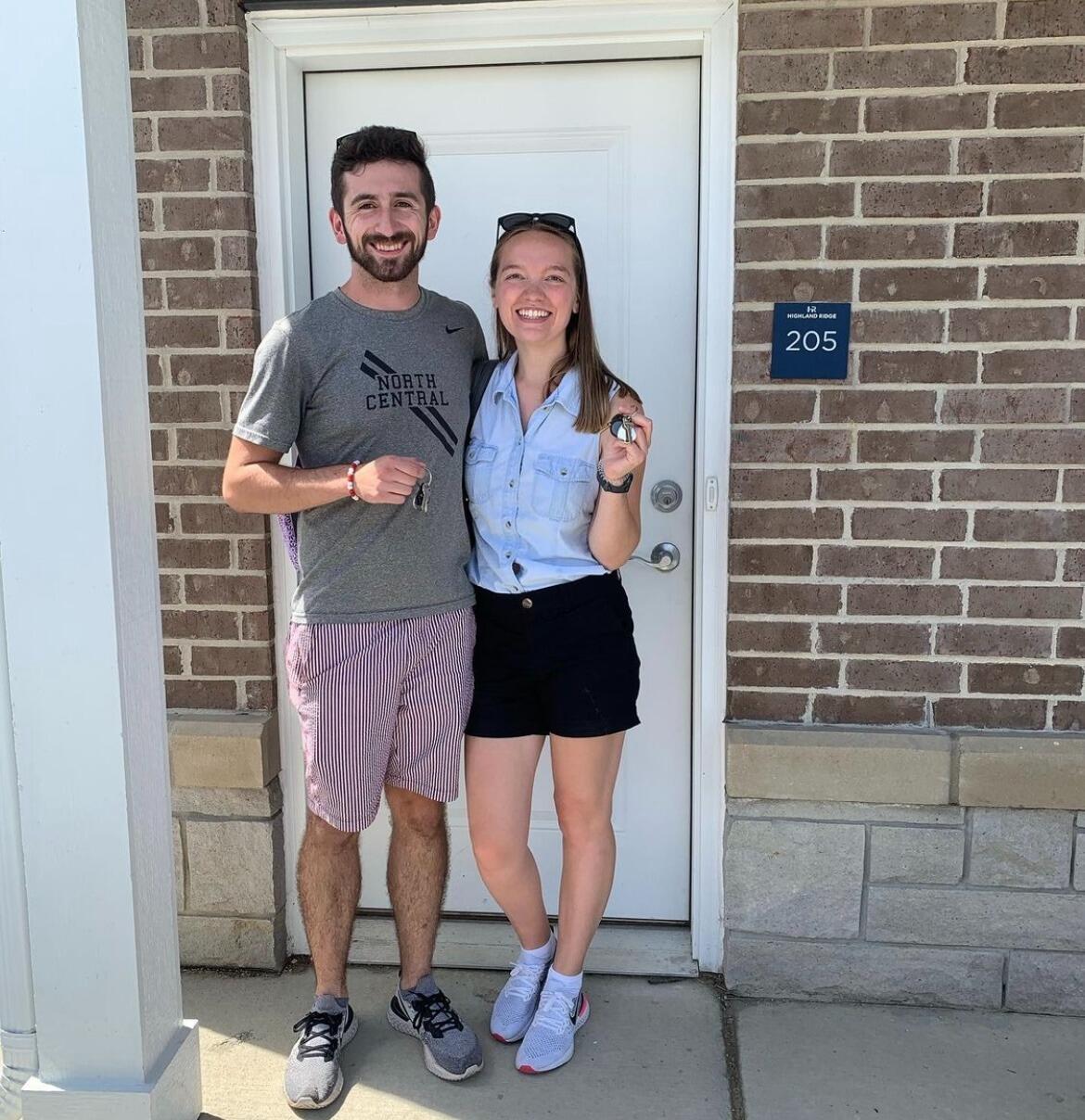 Chris and Hannah move into their first apartment together